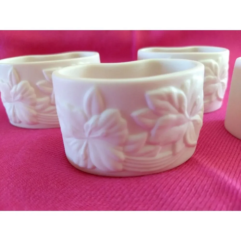 Gorham Bone China Napkin‎ Rings Linen Flowers Lily Set of 4 Vintage Minimalist